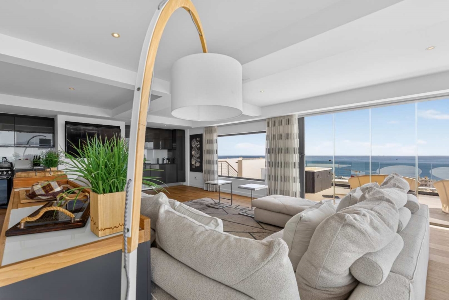 3 Bedroom Property for Sale in Sea Point Western Cape
